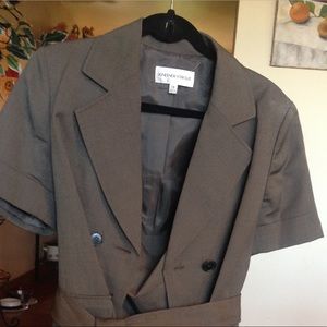 Beautiful Jones New York Suit